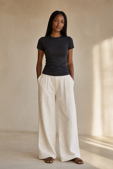 T-shirt Slim Essential con Girocollo
