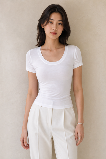 T-shirt Essential Slim con Scollo Ampio