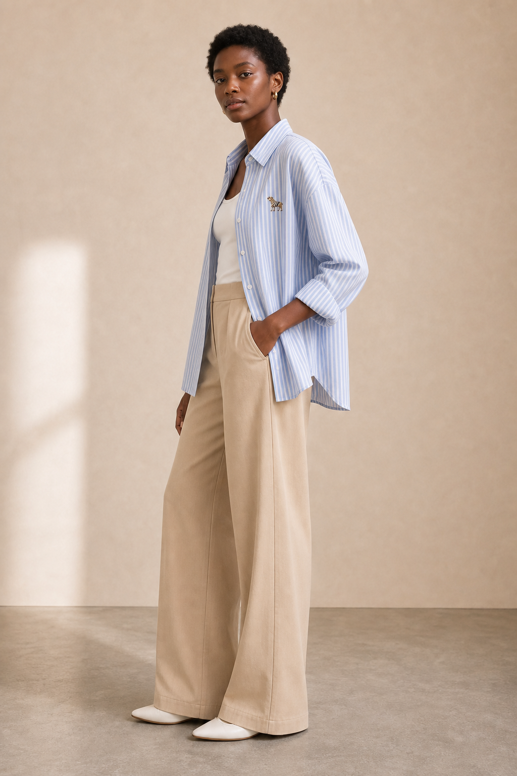 Camicia oversize a righe con ricamo decorativo
