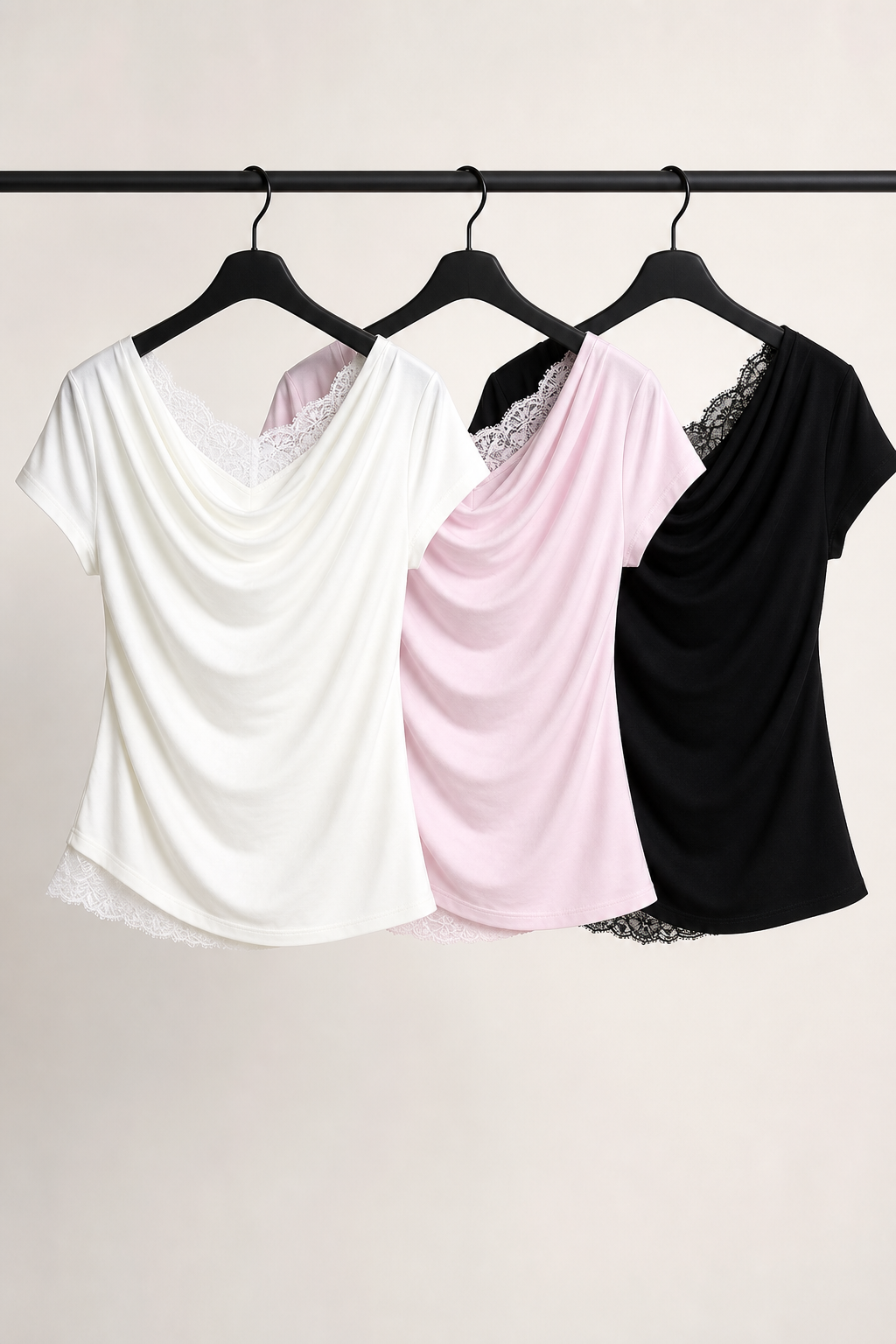 Top Drappeggiato con Inserto in Pizzo