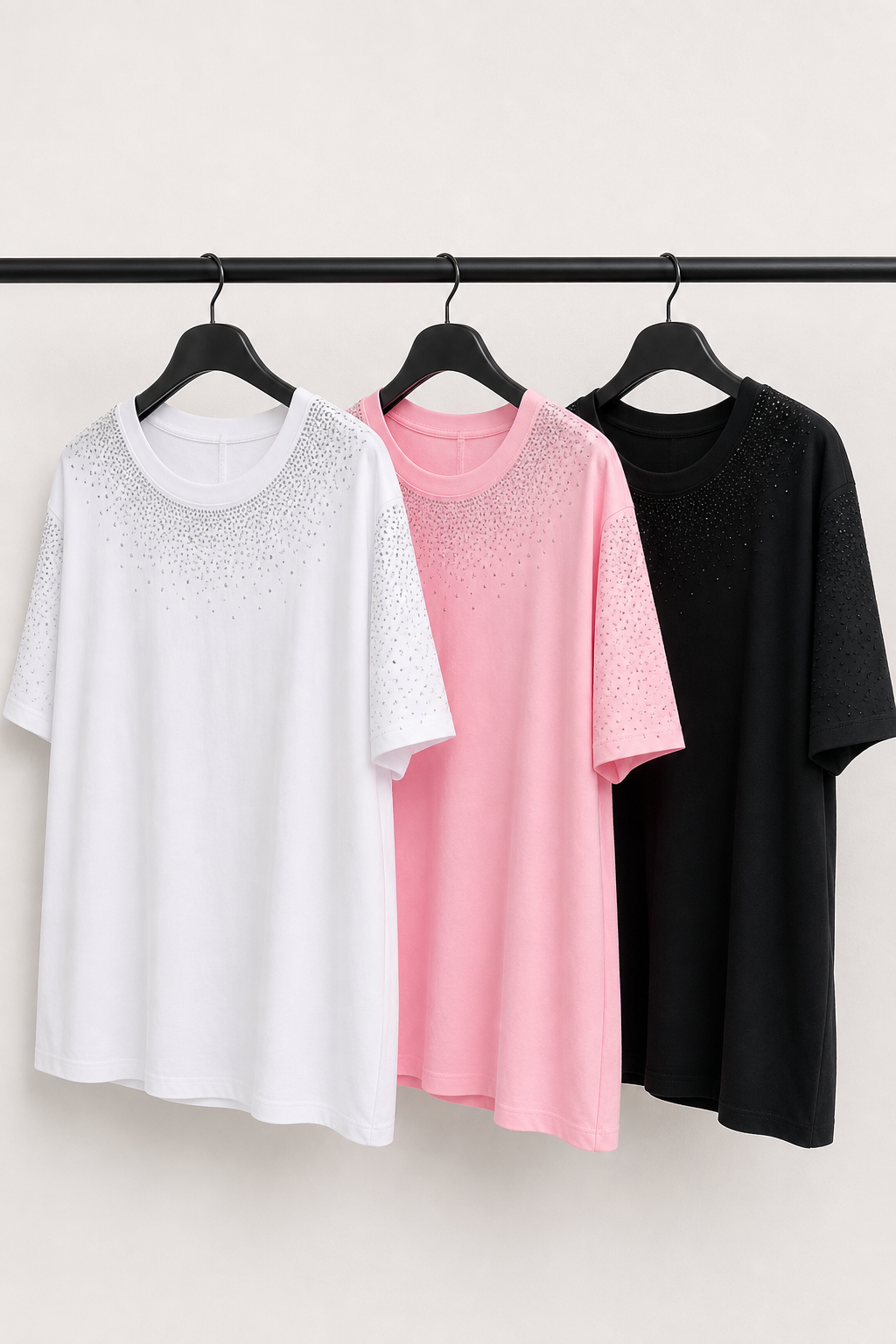 T-shirt Essential con Dettagli Luminosi