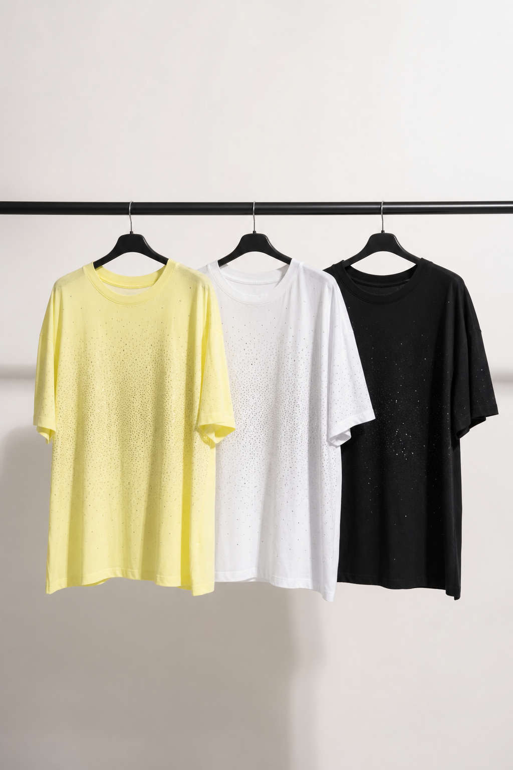 T-shirt Oversize con Dettagli Luminosi
