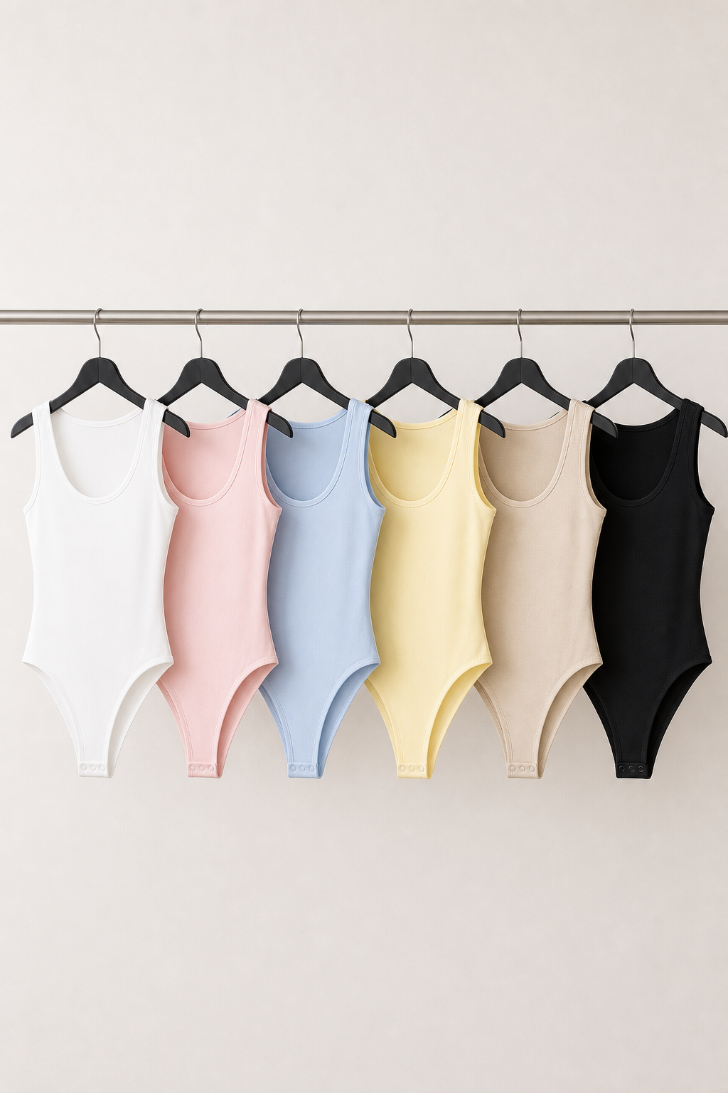 Body basic smanicato con scollo rotondo