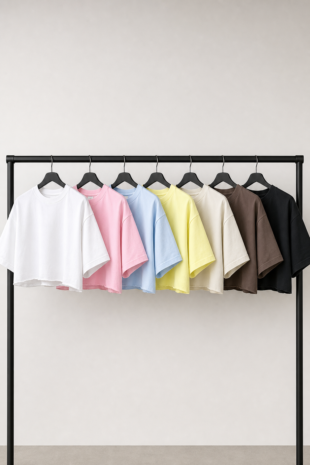 T-shirt Crop Oversize con Maniche Ampie