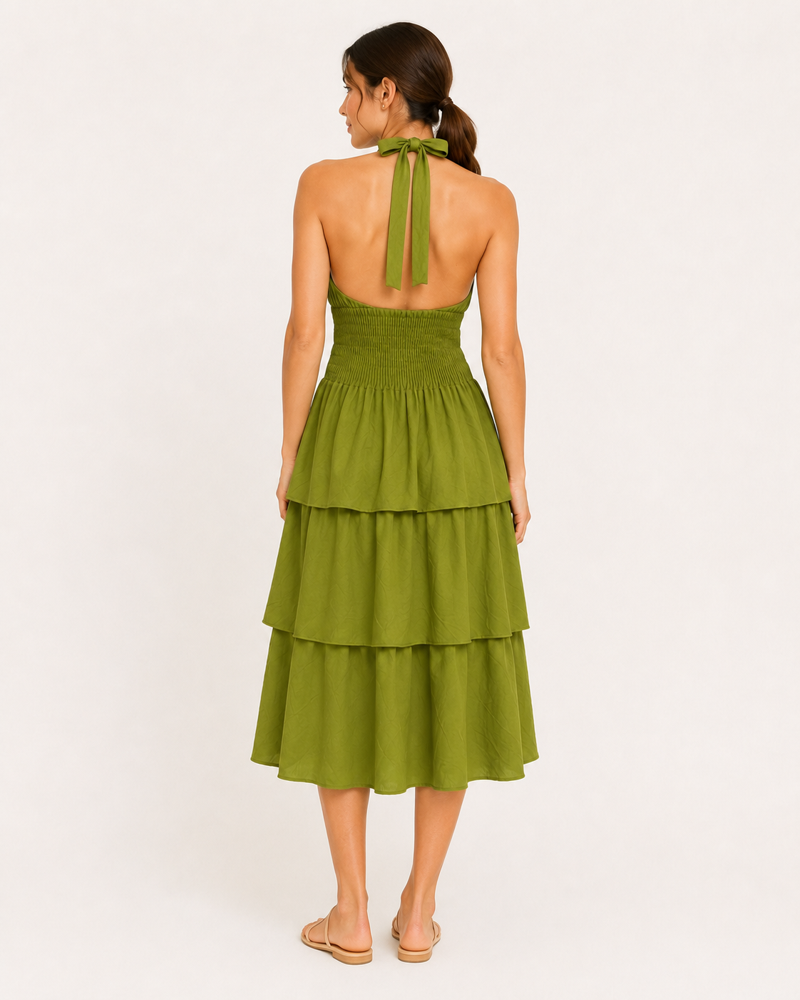 Abito Midi Verde Oliva con Scollo Halter e Gonna a Balze