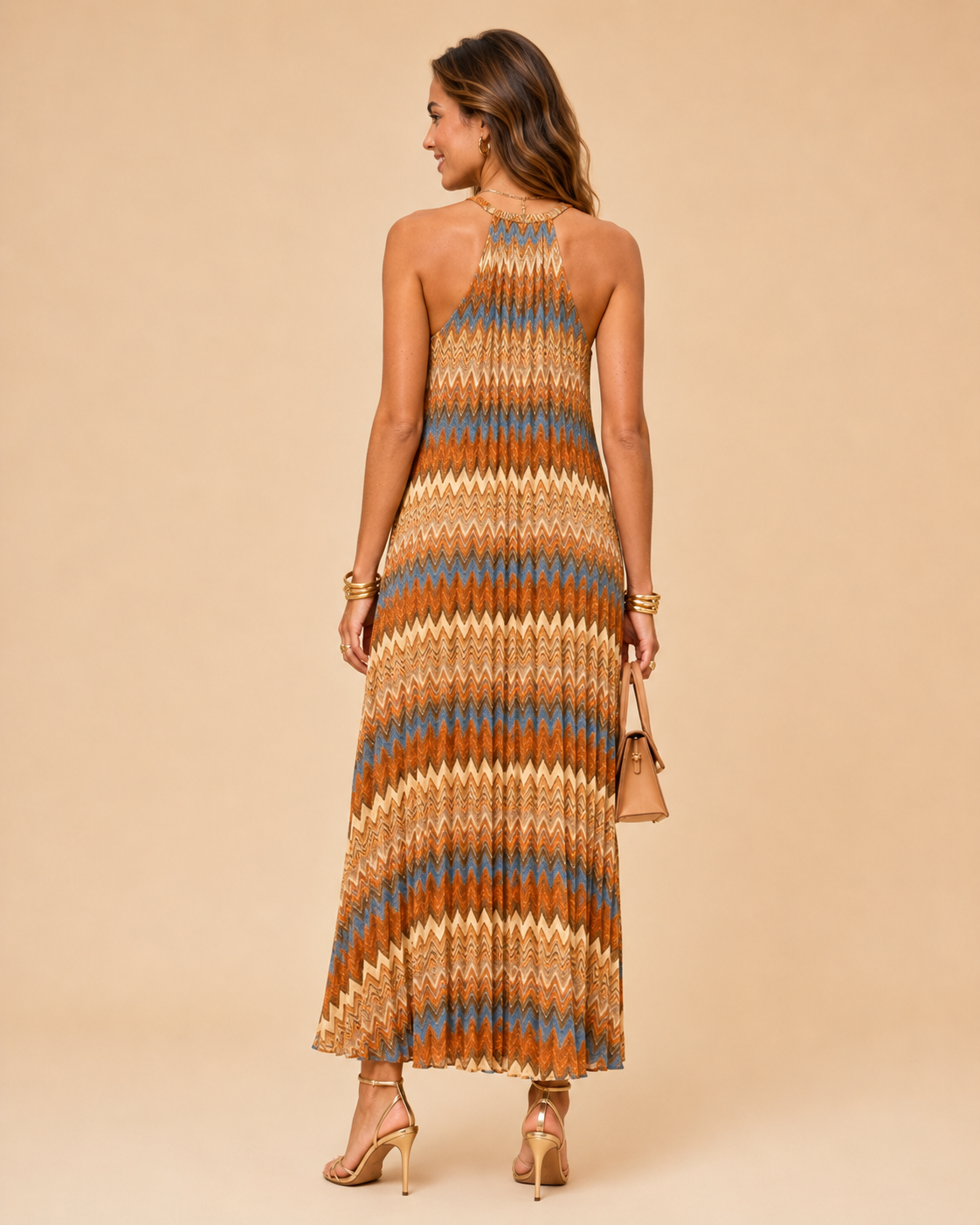 Abito Lungo Smanicato con Fantasia Chevron e Linea Fluida