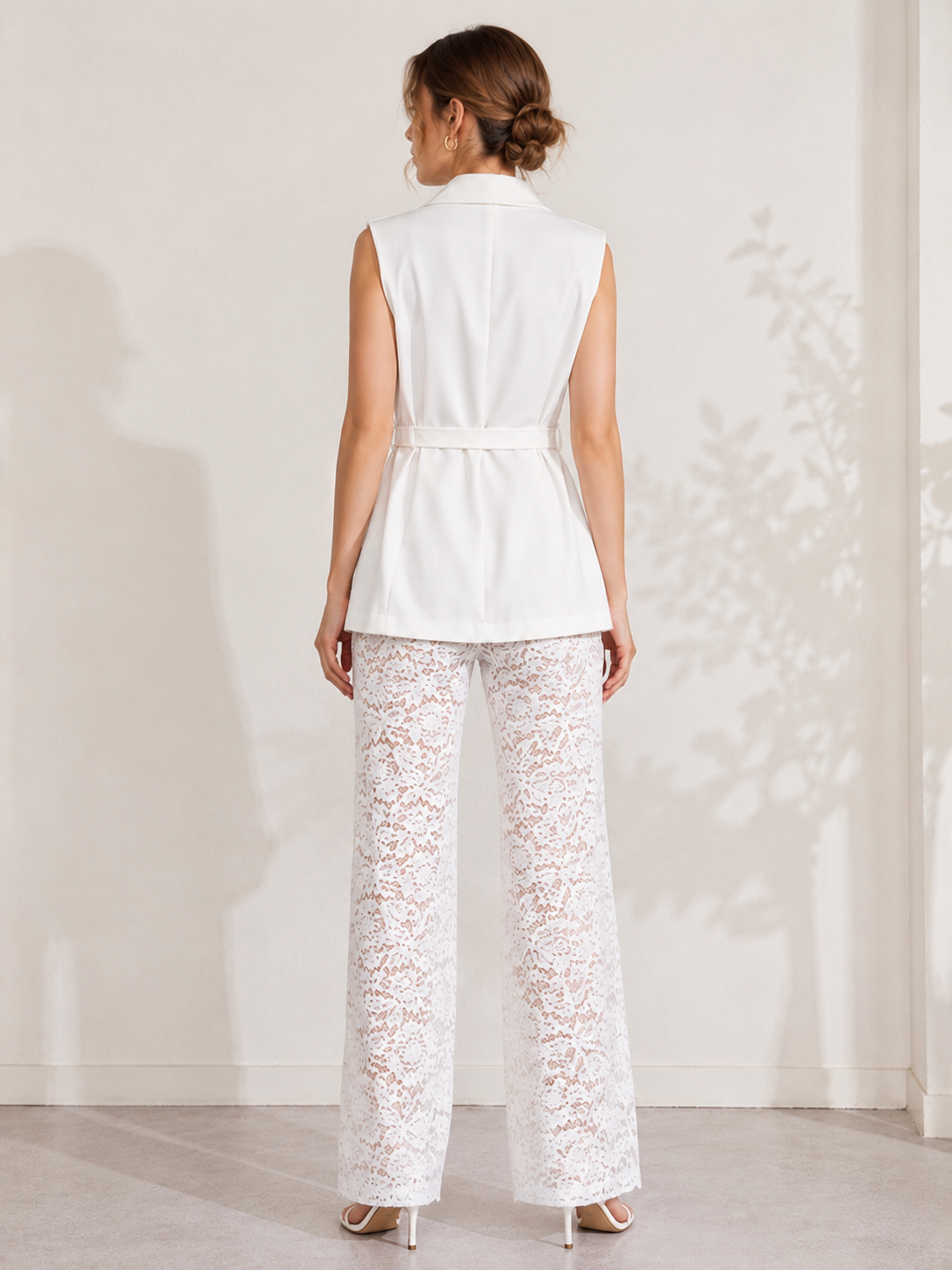 Completo con Gilet Smanicato e Pantalone in Pizzo