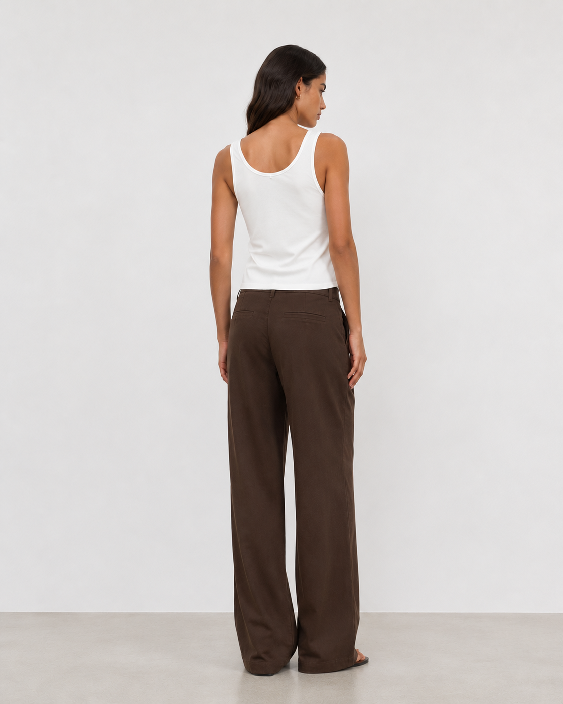 Canotta Basic con Scollo Ampio