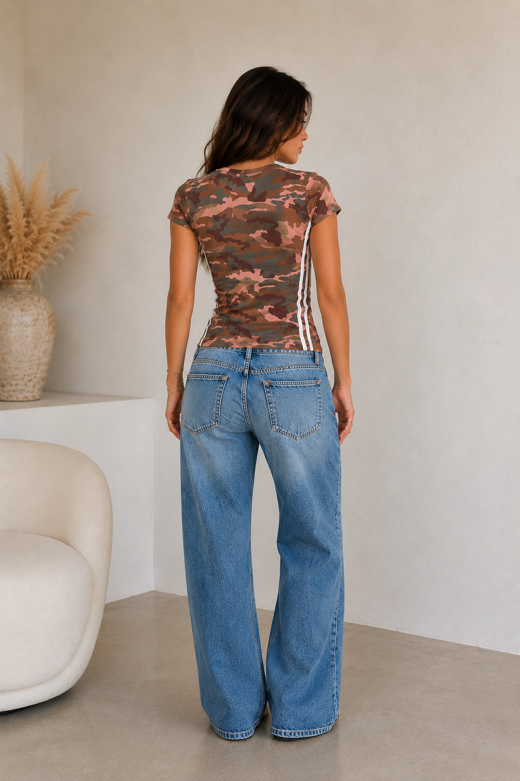T-shirt Slim con Stampa Camouflage e Dettaglio Frontale