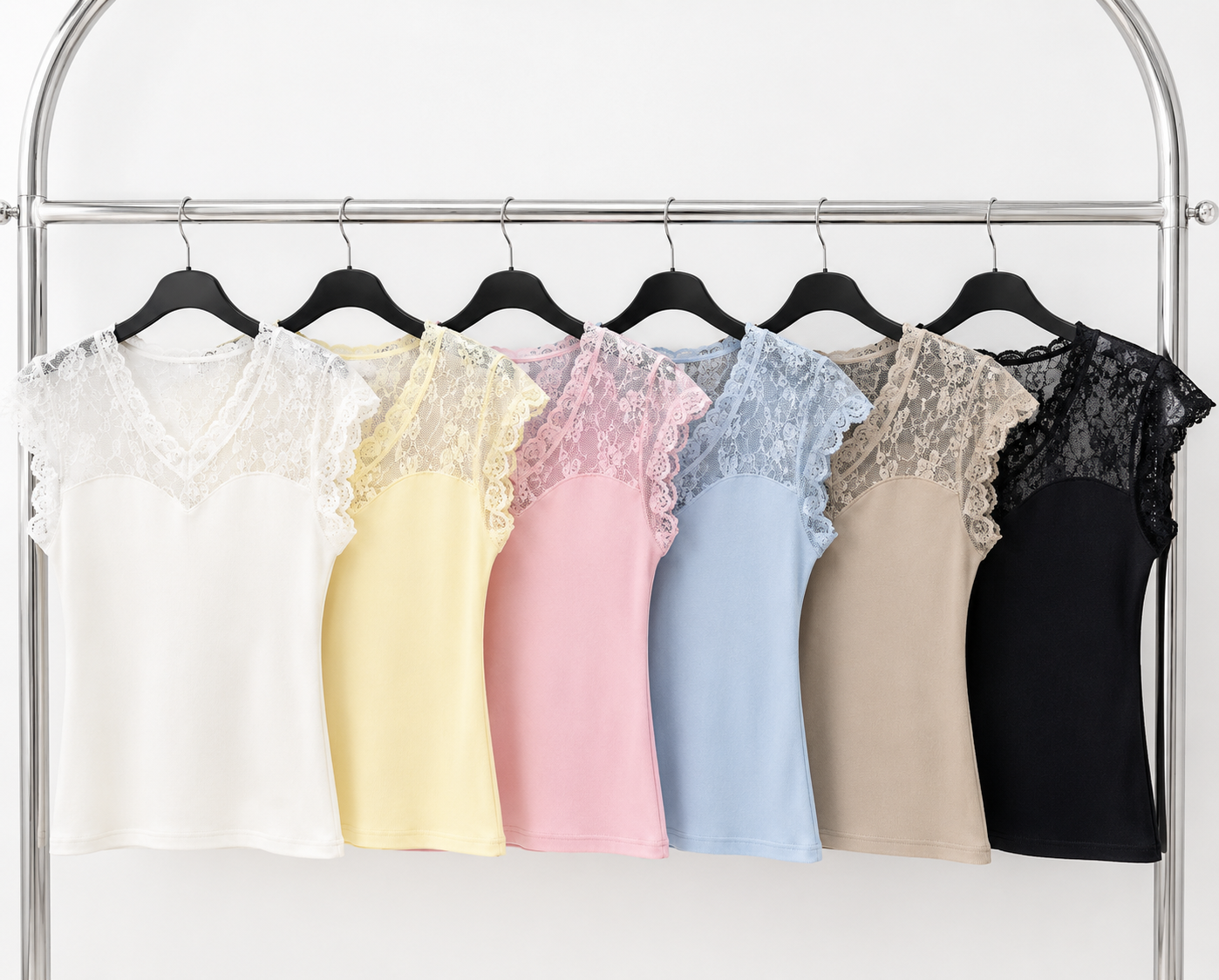 Top in Maglia con Pizzo e Scollo a V
