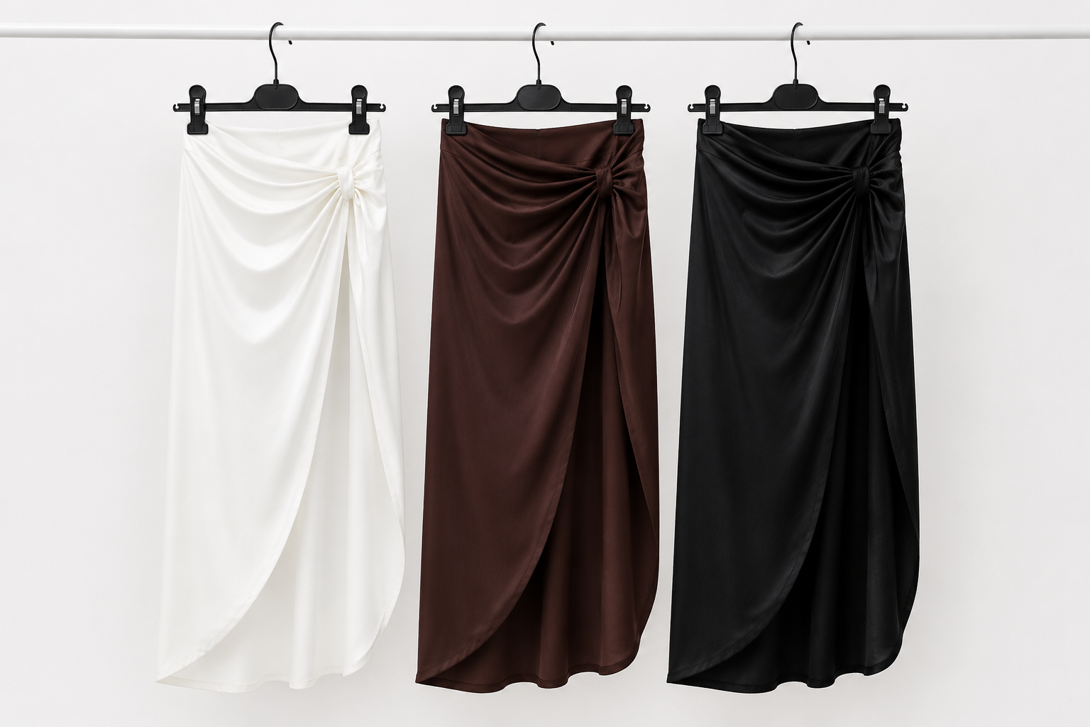Gonna Lunga Satin Wrap con Spacco Laterale