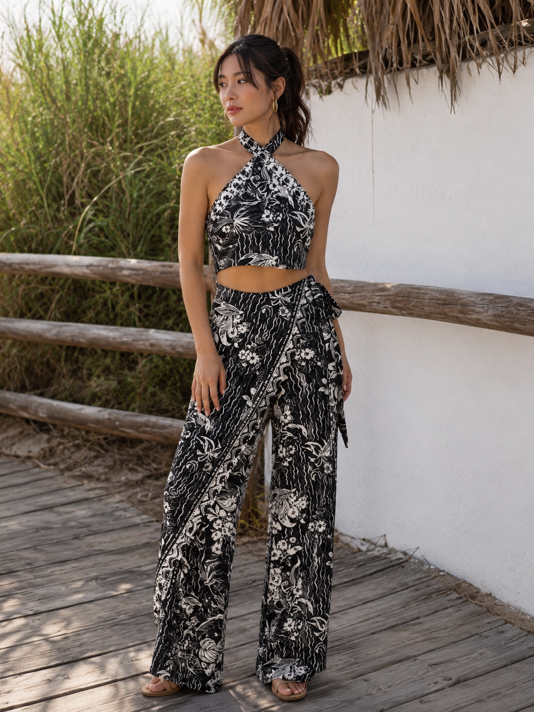 Completo Halter con Pantalone Palazzo Stampato