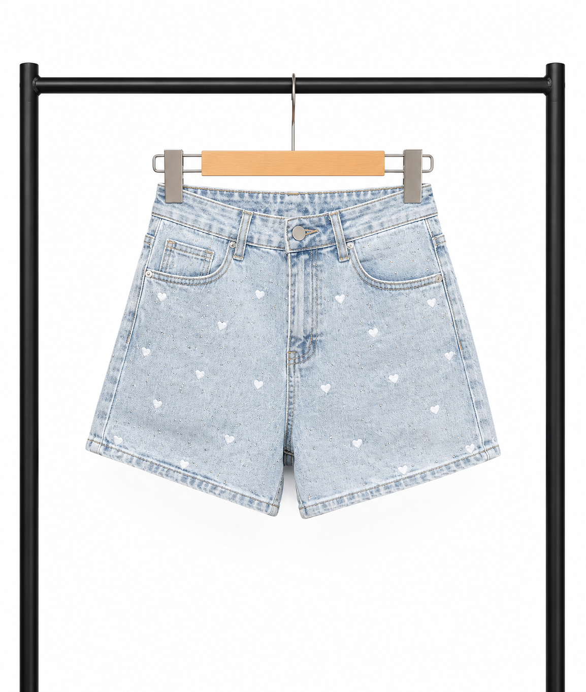 Shorts Donna in Denim con Cuoricini Ricamati