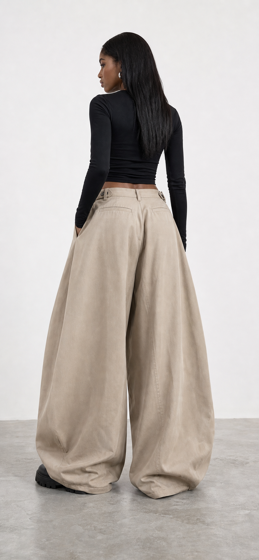 Pantaloni Balloon Oversize a Vita Alta con Bottoni
