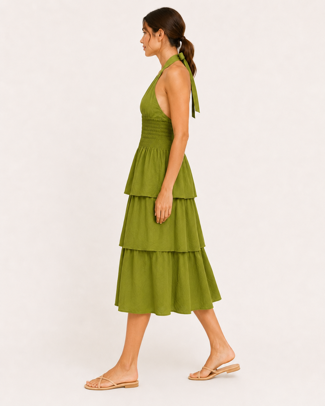 Abito Midi Verde Oliva con Scollo Halter e Gonna a Balze