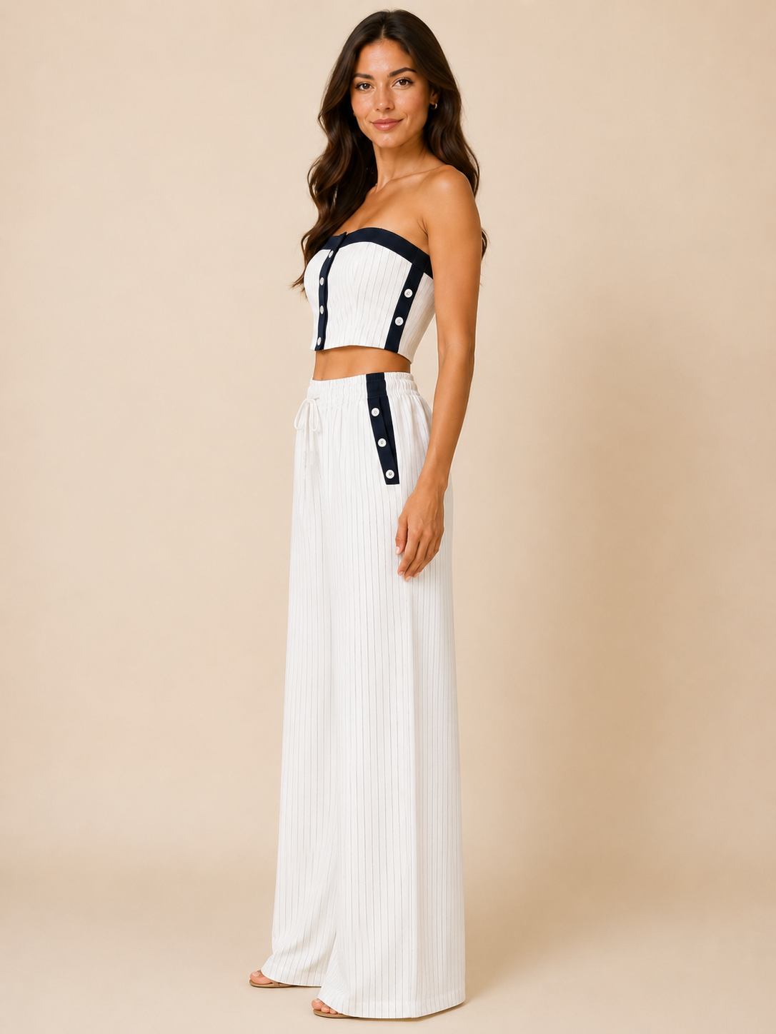 Completo Gessato con Top a Fascia e Pantalone Palazzo