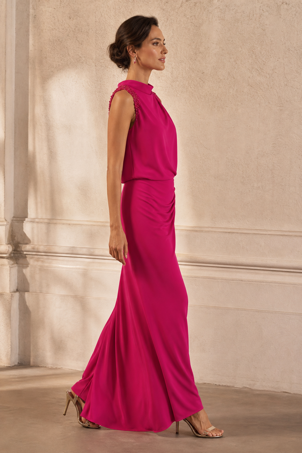 Completo Elegante con Top Collo Alto e Gonna Drappeggiata